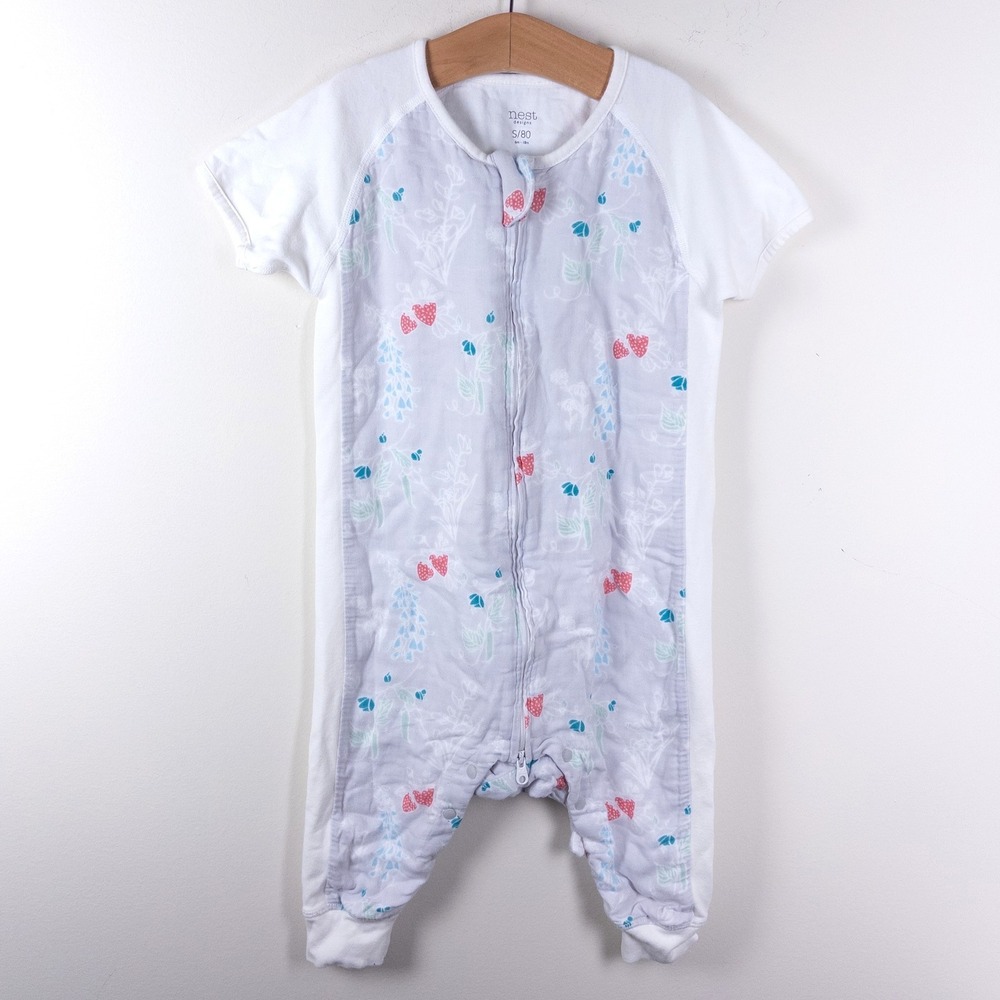 Nest Designs‎ Sleep Bag Kids 6-18 Months White Muslin Strawberry Print Romper